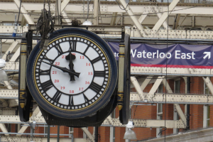 waterloo-station-clock