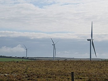 wind_turbines_