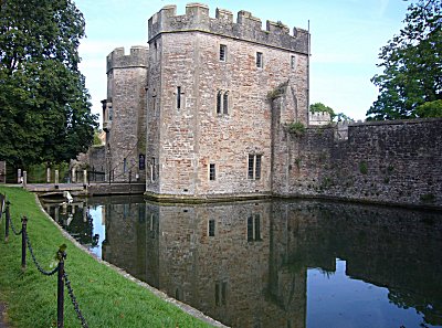 Bishop's Palace, Wells
