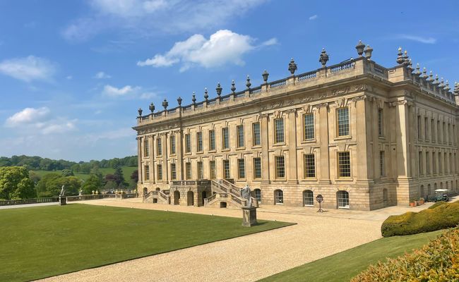 The courtyard of Chatsworth House in Bakewell