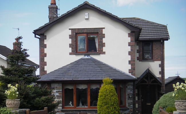 kilkampton-property-ostins 2 storey Property in Kilkhampton