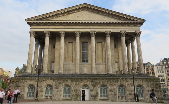 birmingham-coloumn-building Birmingham Town Hall in Victoria square.