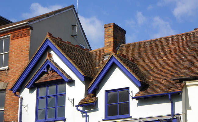 aylesbury-gables-chimney Aylesbury property roof