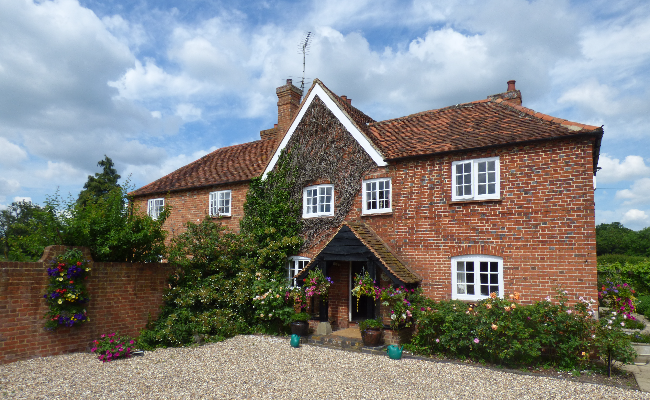 ascot-detached-property Ascot building