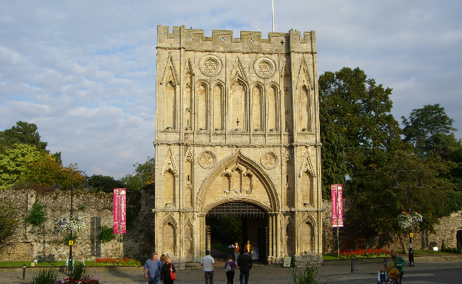 bury-st-edmonds-cathedral Bury st edmunds entrance