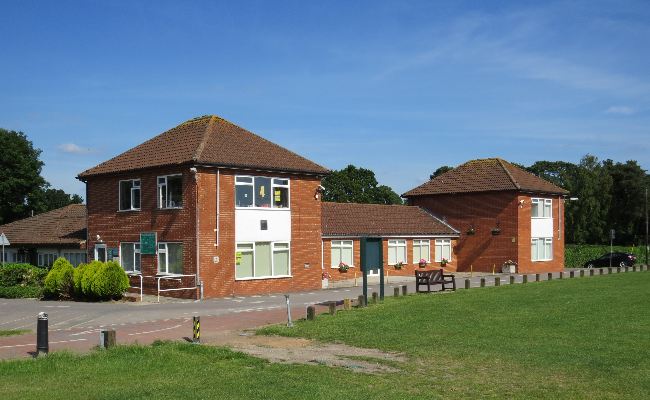 ferndown-building-commercial Ferndown commercial building