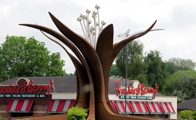 Chesterfield Town Sculpture