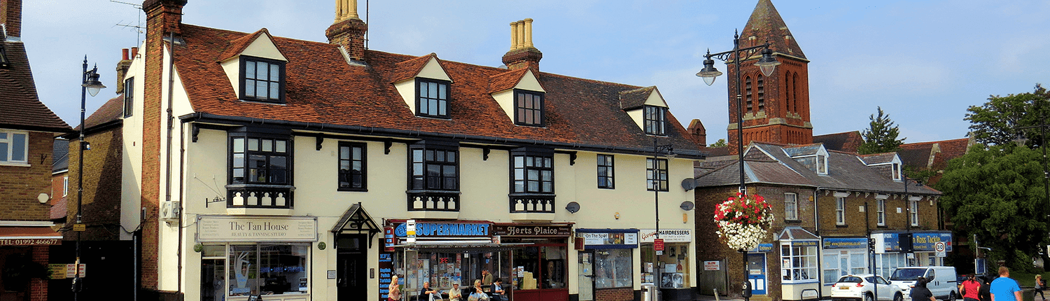 Commercial property on Hoddesdon High Street