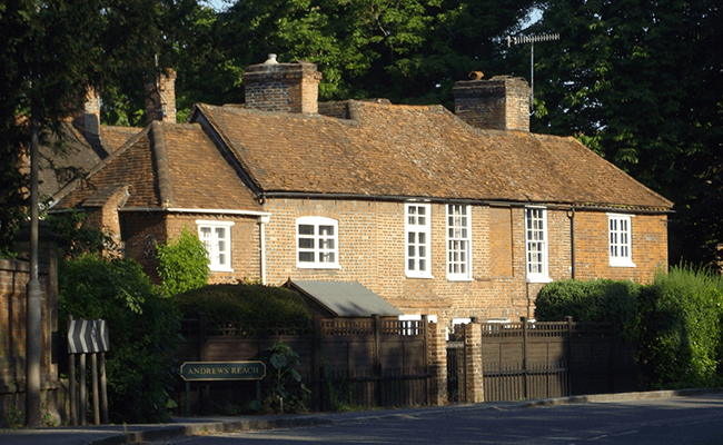 Residential Property in Bourne End