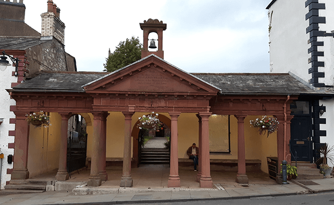 Stephen War Memorial building in Market Square, Kirkby