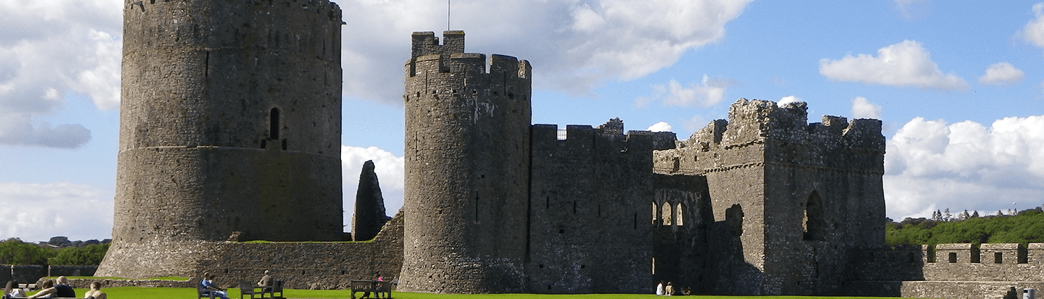 pembroke-castle-building