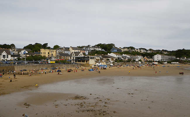 Saundersfoot beach