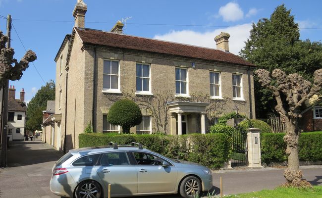 A Georgian property in Wilton