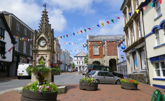 Torrington town centre clock