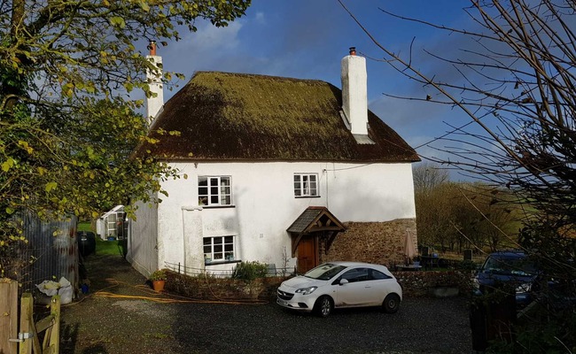 Winkleigh Thatched Cottage.