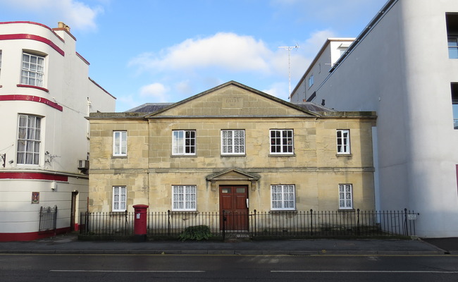 Semi Detached Town House in Cheltenham.