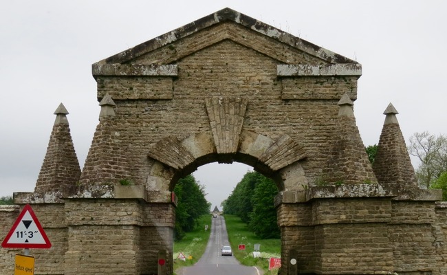 Castle howard entrance