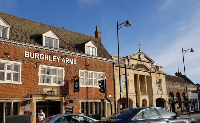 Burghley arms in Bourne