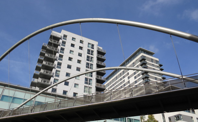 Bridge and skyscraper in Basingstoke