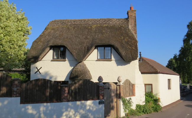 Thatched cottage in Dorchester