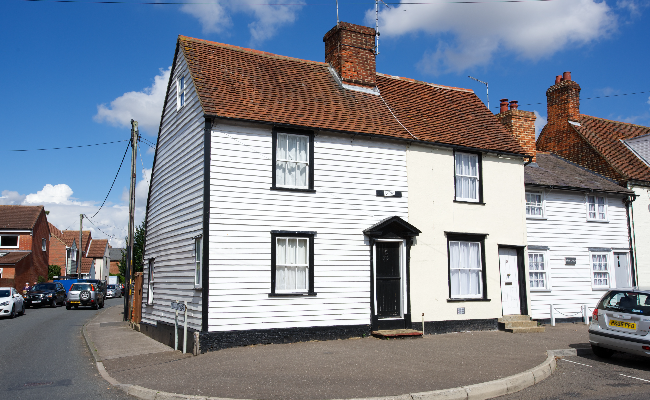 Burnham on crouch town houses